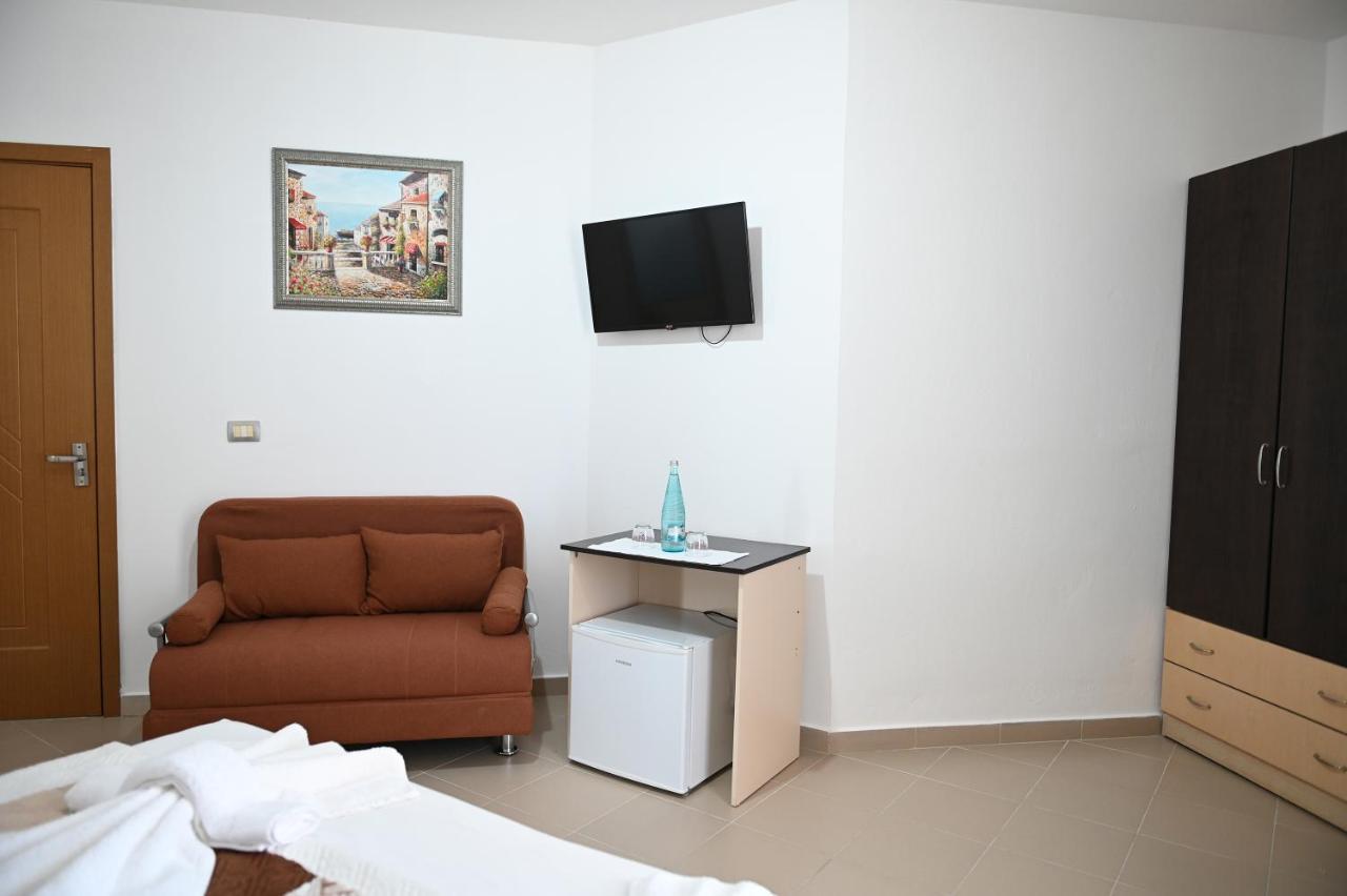 Vila Oxinn Kryemëdhej Kültér fotó