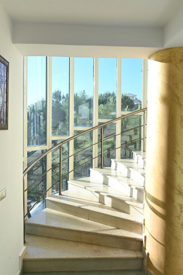 Vila Oxinn Kryemëdhej Kültér fotó